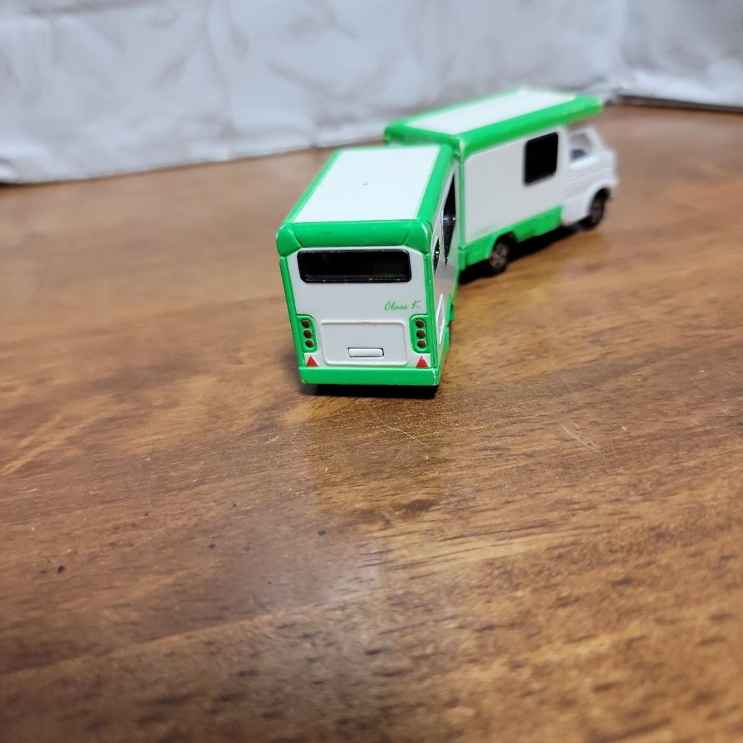 Picture 4 of 12