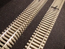 HO ATLAS # 502 CODE 83 CONCRETE TIES SUPER FLEX TRACK 36"(10) PCS 
