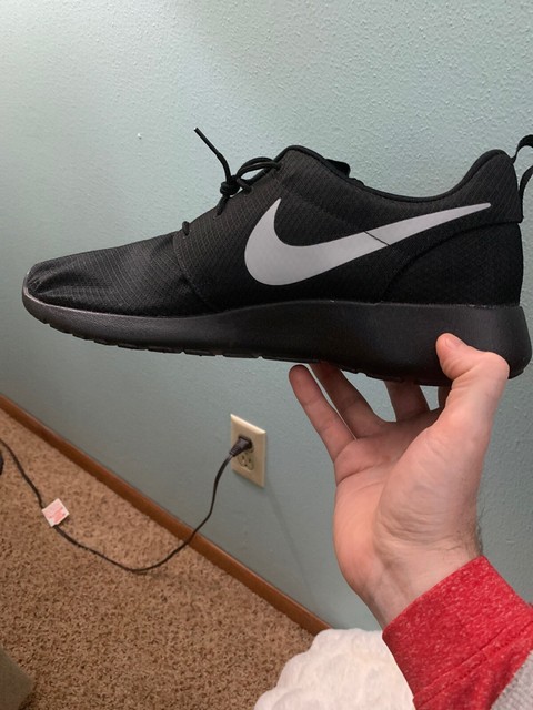 nike roshe size 15