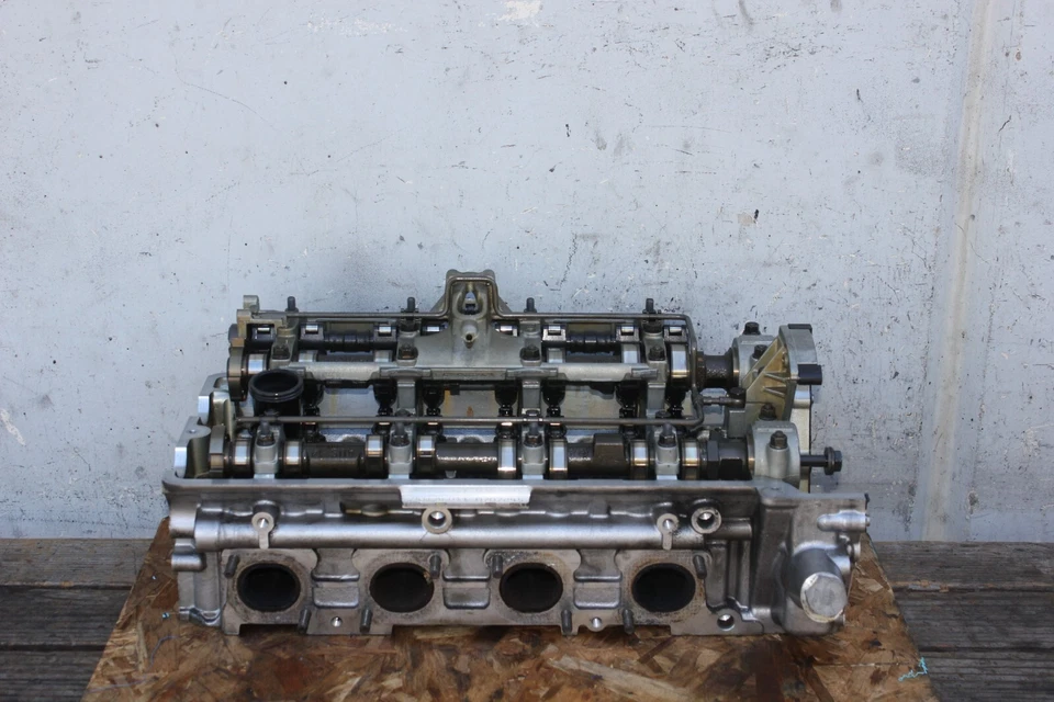 OEM 2004 2005 BMW 745i 645ci 545i 4,4 L lado derecho motor culata (487B) Foto 3 de 4