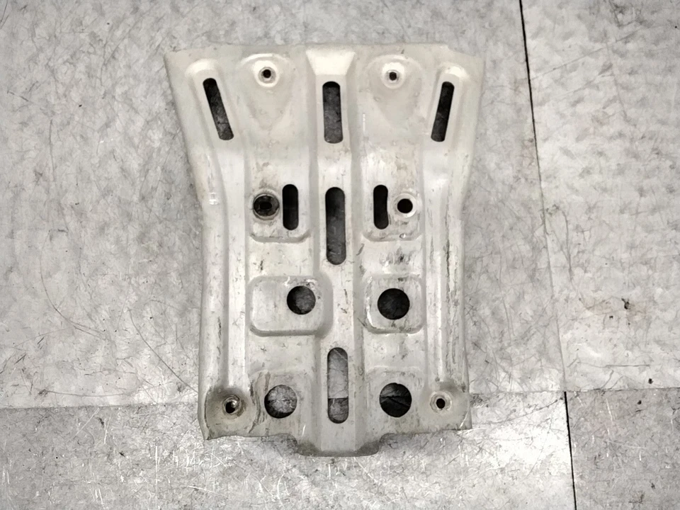 Suzuki Twin Peaks 700 LTV700F 2004 4x4 fabricante de equipos originales placa de deslizamiento inferior protector Foto 3 de 4