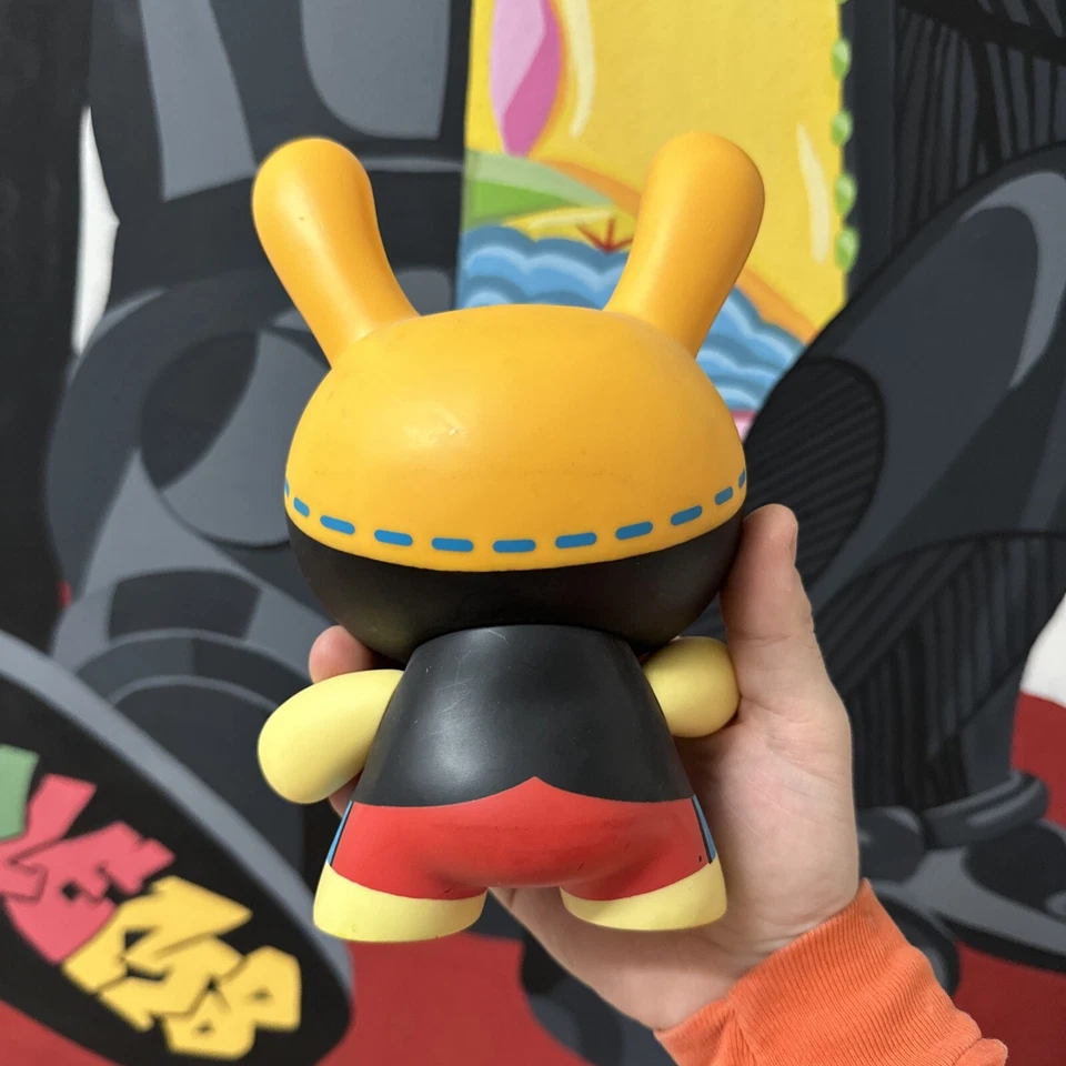 KIDROBOT x WUZONE - NO STRINGS ON ME DUNNY - 8" Figura Vinilo Premium y Caja Usada Foto 3 de 4