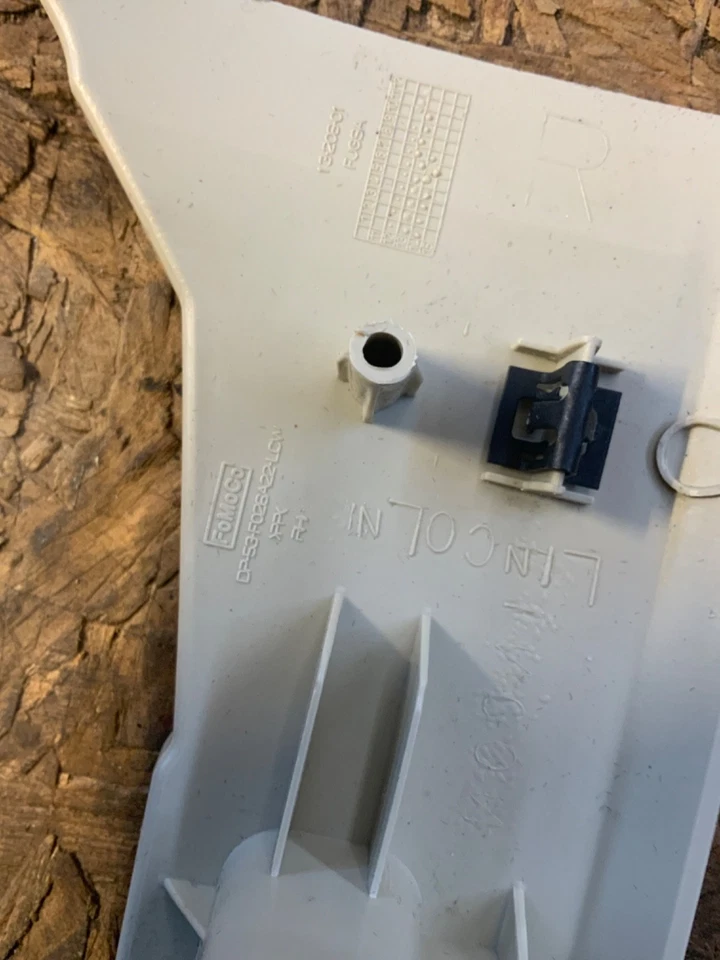 Lincoln MKZ 2013-2020 tablero de instrumentos lado del pasajero derecho cubierta interior panel moldura OEM Foto 3 de 3