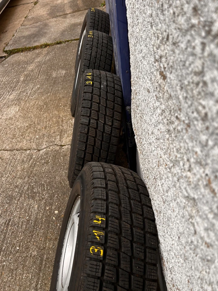 4xMercedes Sprinter/VW Crafter Winterräder 225/75/16 C - Teil.A0014019202 !! - Bild 3 von 4