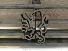 Calandre Peugeot 104