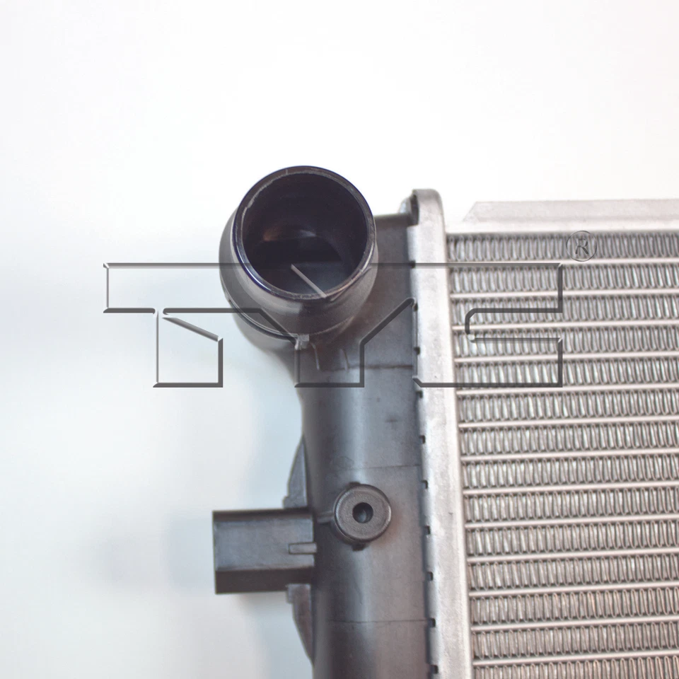 Radiador para Volkswagen Golf 10-14 2,5 L hatchback gasolina fila única Foto 3 de 4