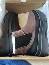 UGG Women’s Chelsea Ankle Boots Suede Platform Lug Brown/Black UK 9 New