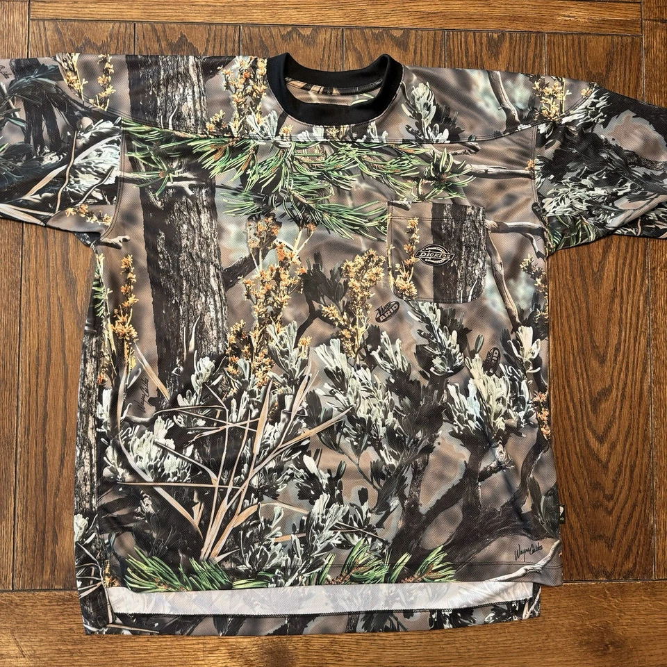 Camiseta Dickies Masculina XL Caça Wayne Carlton Arid Vanish Gola Redonda Manga Longa - Imagem 2 de 4