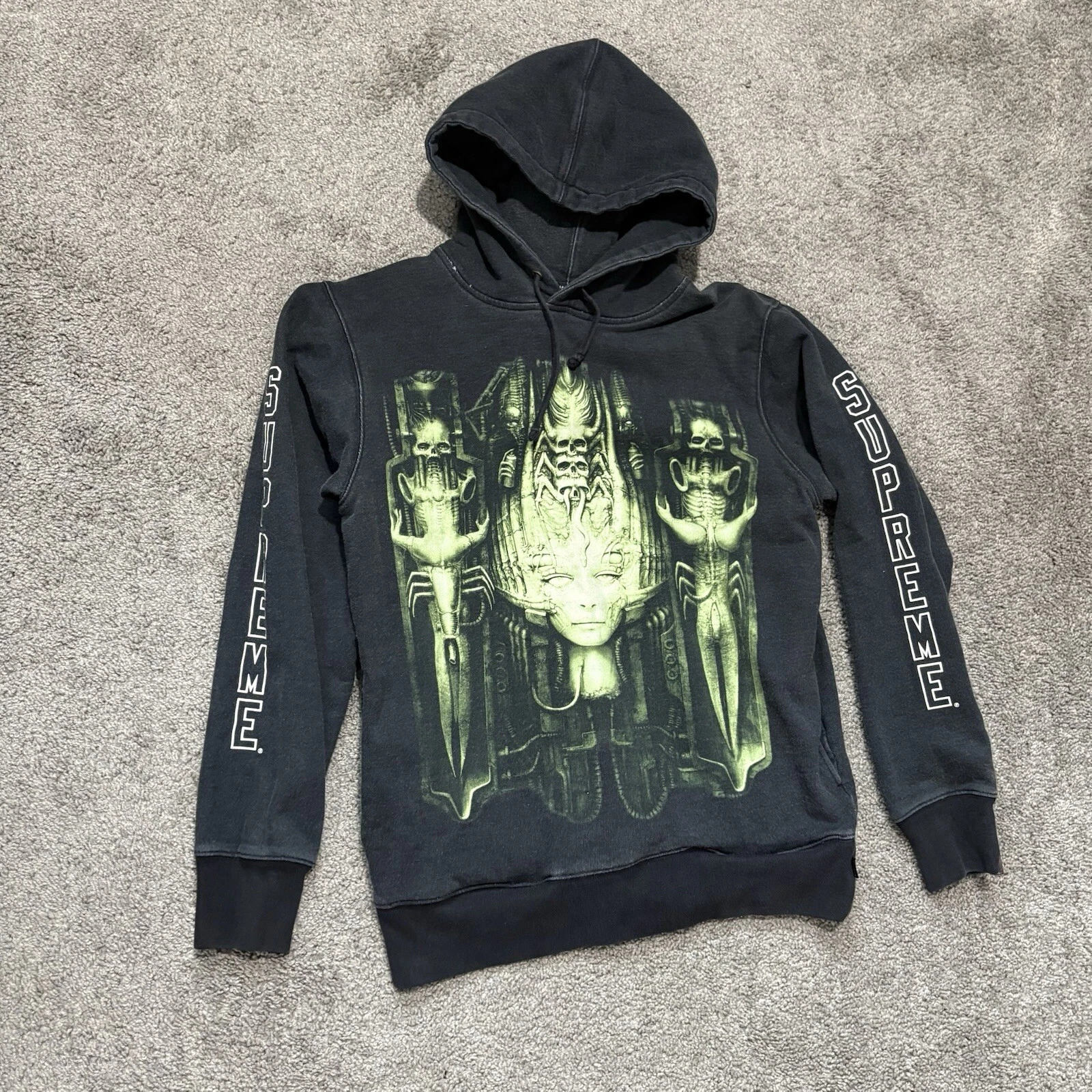 Sweat à capuche Supreme H. R. Giger taille M