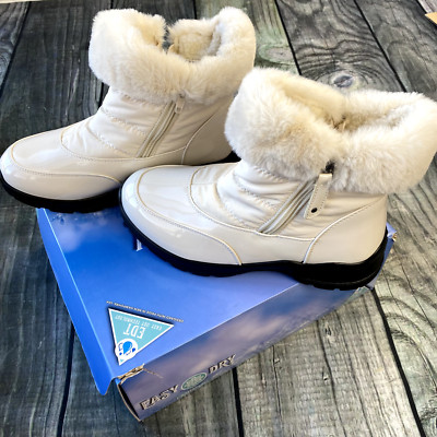 NIB Easy Dry Boots 6.5 WIDE Winter White Frosty Waterproof Zip Patent Faux Fur