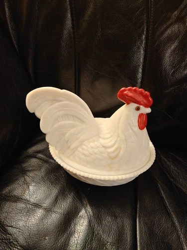 Vintage Westmoreland Large White Milk Glass Rooster on Nest Split Tail-Post 1946