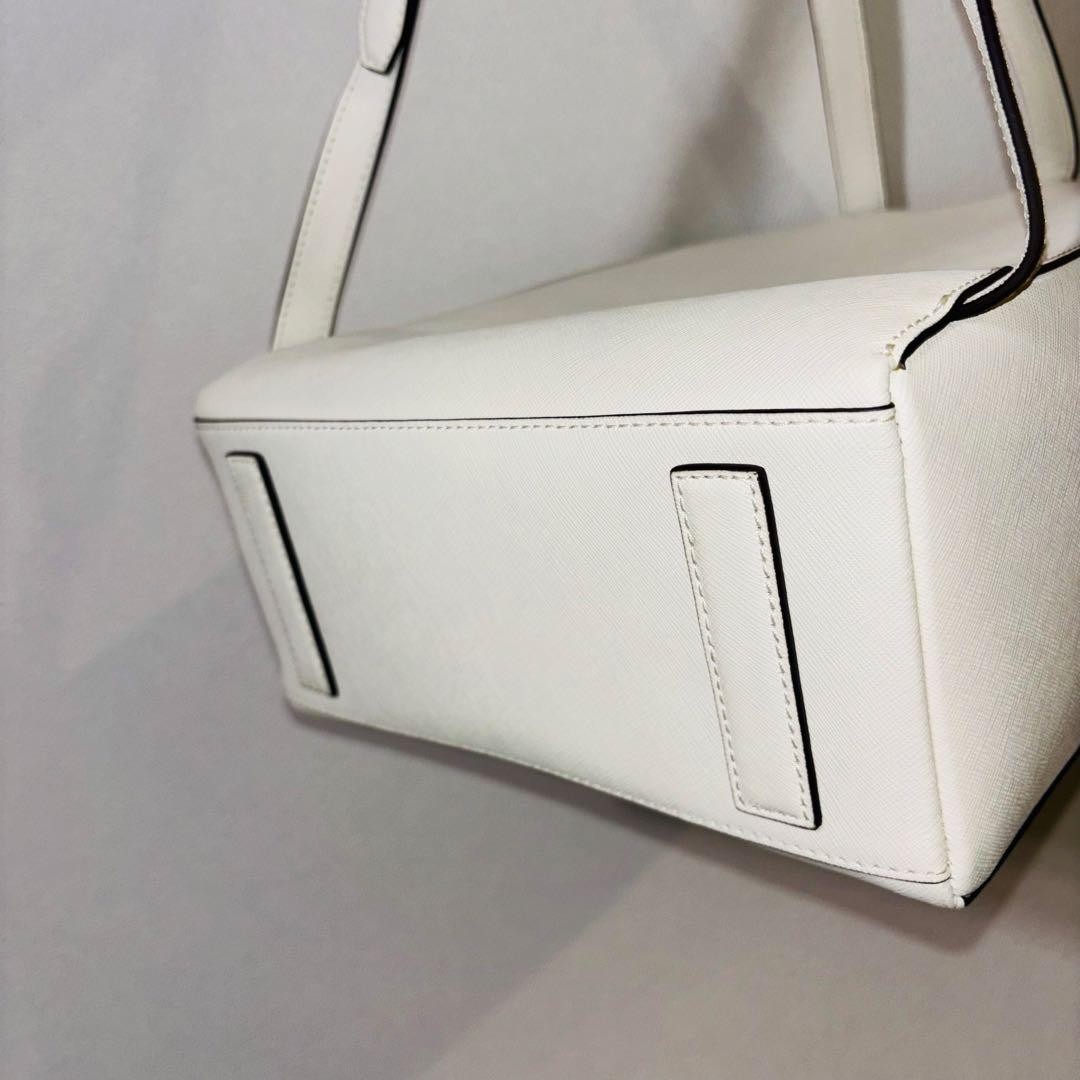 Tory Burch White Round Backpack Stylish Designer Bag thumbnail 4