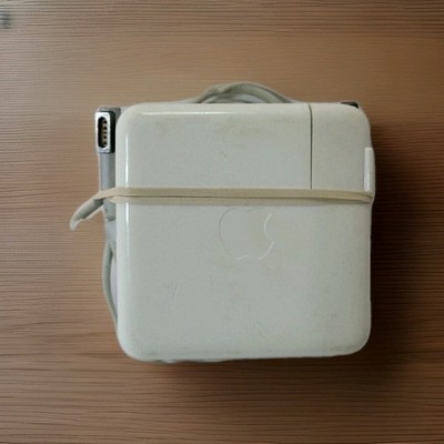 Apple A1344 60W MagSafe Power Adapter for MacBook and MacBook Pro