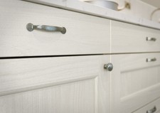 Bespoke Shaker Style Beaded Solid Wood Hand Painted L-Shape Kitchen 6 Units  NEW