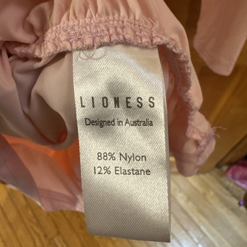 Mini Vestido Lioness Glory en Rubor, Jennie Kim, Coquette, Rosa Talla XS - Imagen 7 de 7