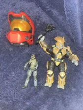 HALO Brute Chieftain Figure 4” w/Gravity Hammer, and Miscellaneous Halo Lot (A)
