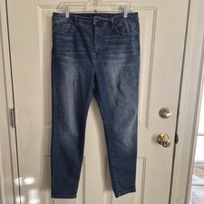 Curve Appeal Skinny Jeans Womens Sz 14/32 Medium Wash Blue Stretch Denim