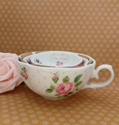 VTG Royal Albert Baking Bliss Measuring Cups 3 Round 1/4, 1/2, and 1 cup. 