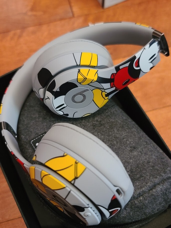 Beats by Dr. Dre Solo3 Wireless Headphones - Mickey's 90th Anniversary  Edition for sale online | eBay