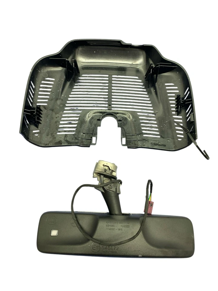 MERCEDES GLA45 AMG H247 2021-2023 ESPEJO RETROVISOR DELANTERO CON ATENUACIÓN AUTOMÁTICA Foto 2 de 4