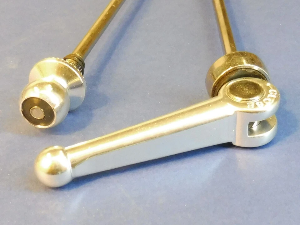 Mr Control ( 100 / 135 ) quick release skewer leverset - NOS bicycle - Image 2 of 4