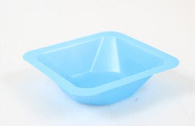 Pak of 375 100ml VWR Disposable Square Weighing Boats 10770-406