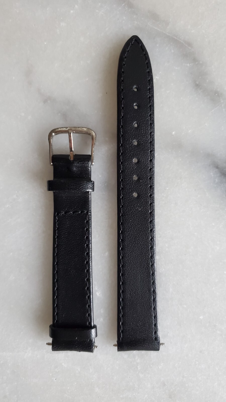 Bracelet montre vintage cuir 16mm noir pour remplacer un bracelet usé
