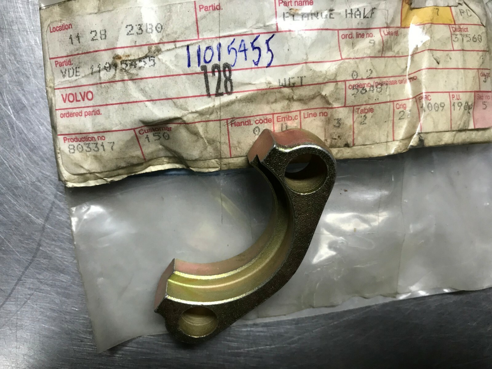 11015455 GENUINE VOLVO HALF FLANGE CLAMP QTY of 1 VOE11015455 | eBay 