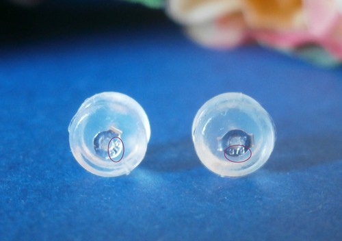 BOUCLES D’OREILLES NEUVES OR 9 CARATS BLANC PUCES CŒUR 375 DIAMANTS NOIRS TRESOR - Imagen 5 de 17