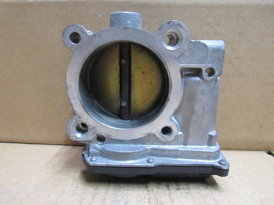 2004 2005 2006 2007 08 09 10 Volvo S40 2.4 conjunto de carrocería del acelerador OEM 337-61009 Foto 2 de 4