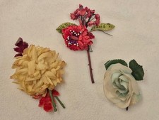 5 VINTAGE MID CENTURY MILLINERY/CORSAGE SILK VELVET 3 ROSES 3-5" LONG LOOK