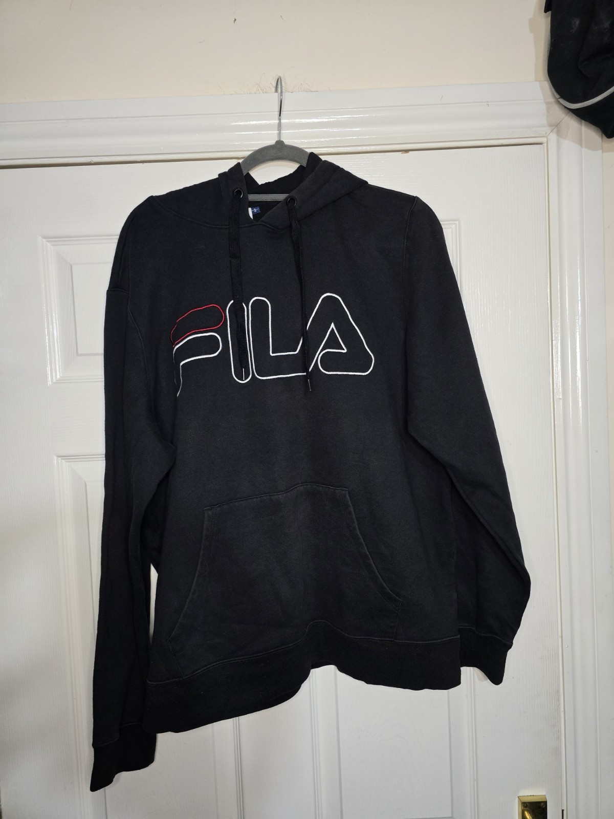 Felpa con Cappuccio Pullover Fila Big Logo Ricamato Uomo Nero Abbigliamento Sportivo Casual Taglia L