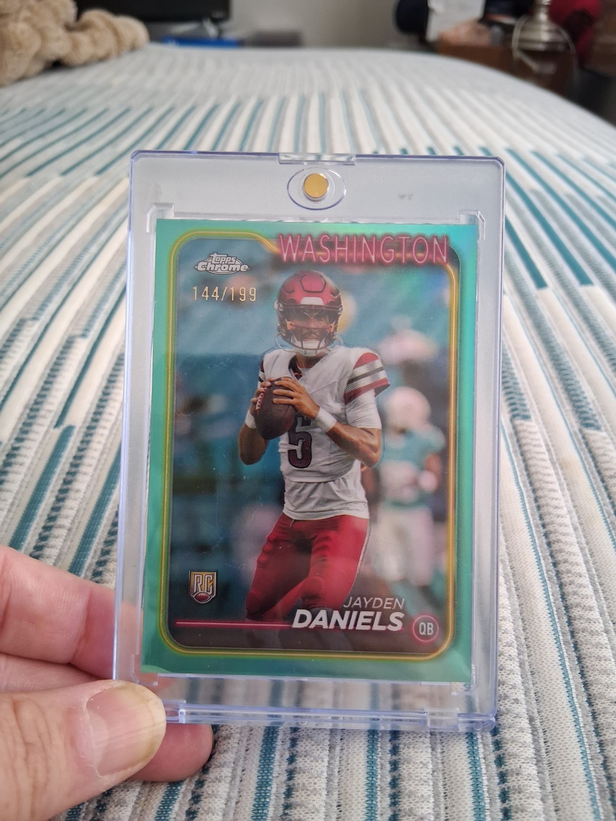 2024 Topps Chrome - Rookies Jayden Daniels #201 Aqua Refractor /199 (RC)