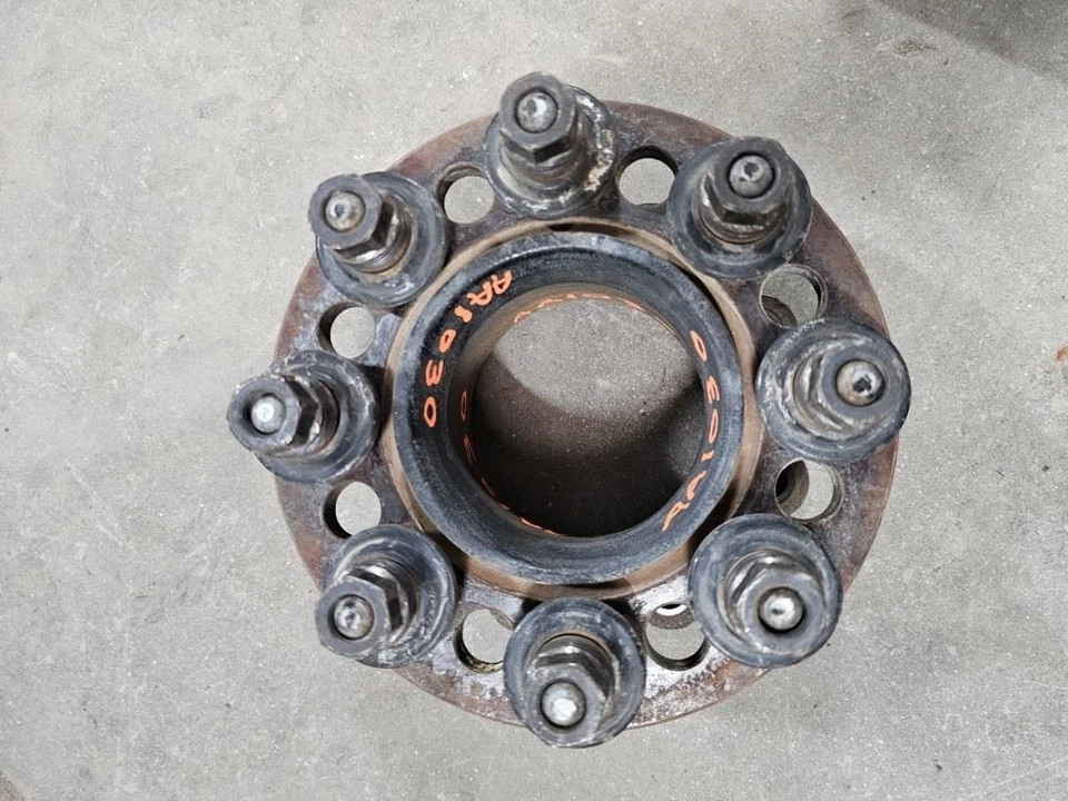 01-07 Silverado Sierra 3500HD 6,6 L 4x2 JH7 USADO OEM EXTENSIÓN DE BUJE DOBLE DELANTERO Foto 2 de 4