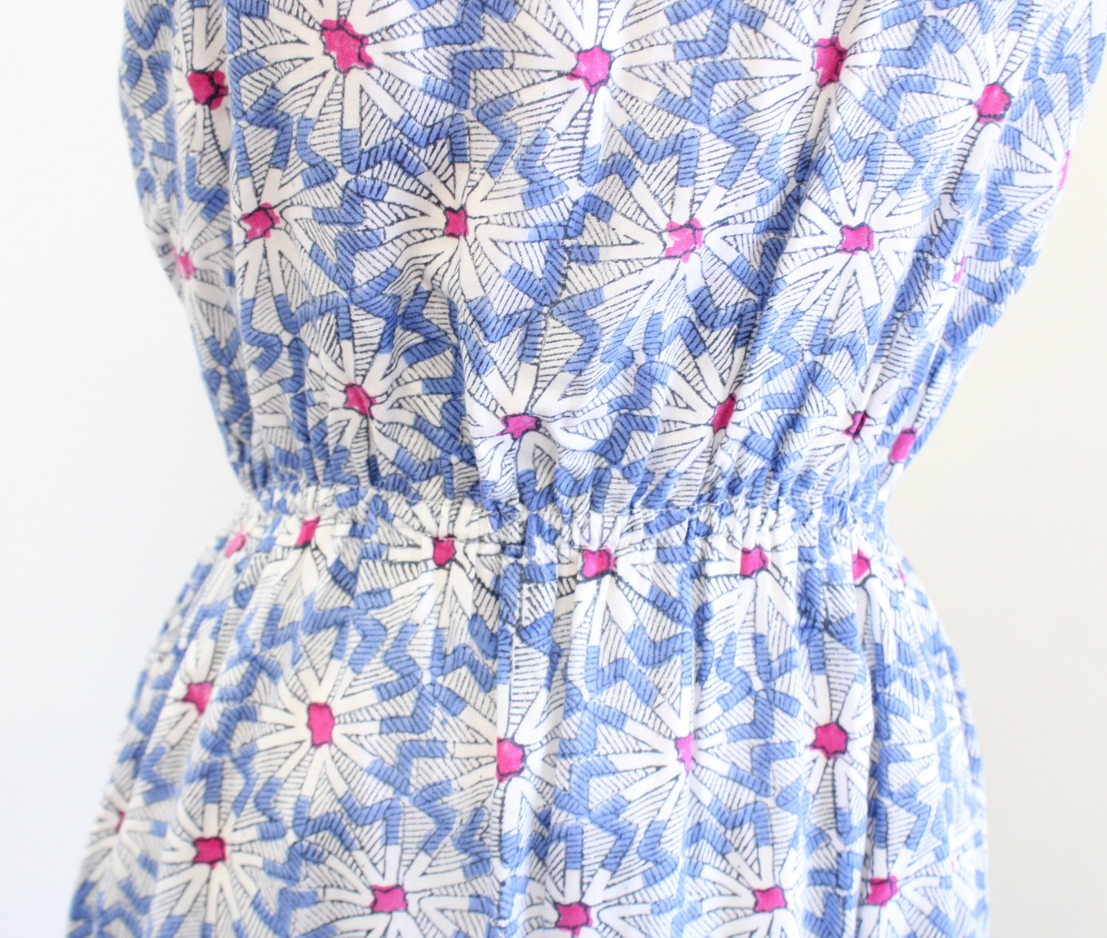 Roberta Roller Rabbit Blue Printed Strapless Tass… - image 7