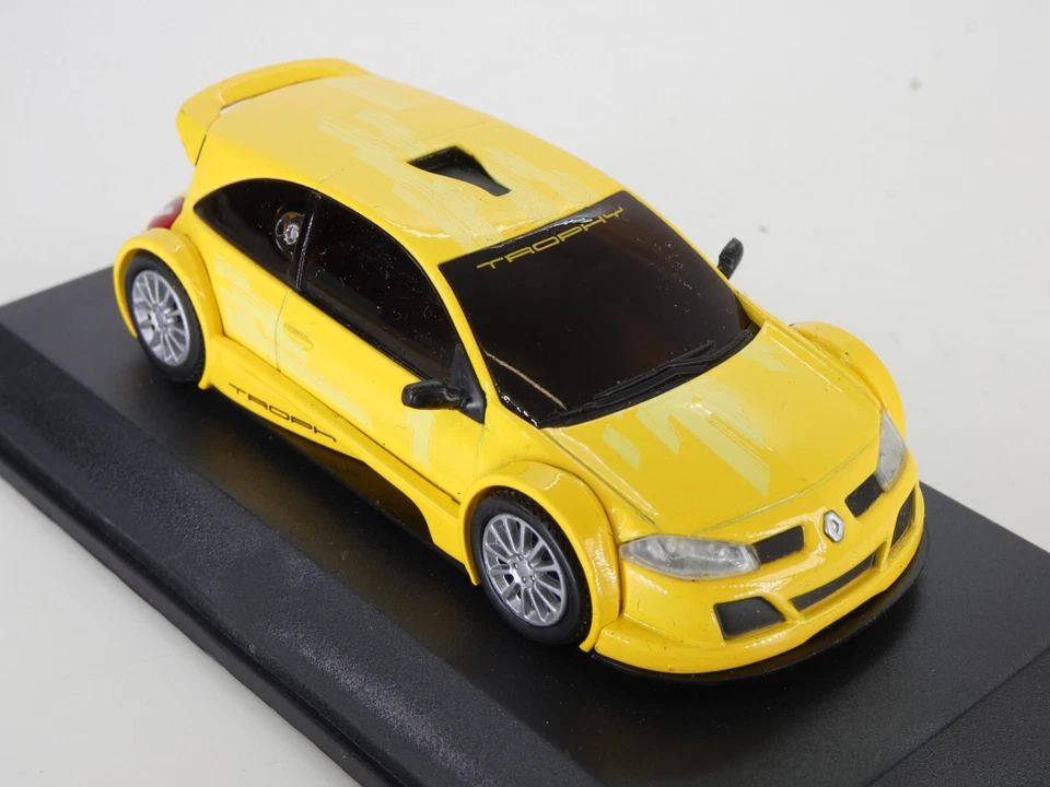 Coche de juguete Norev RENAULT MEGANE TROPHY 1:43 raro coche deportivo Foto 4 de 4