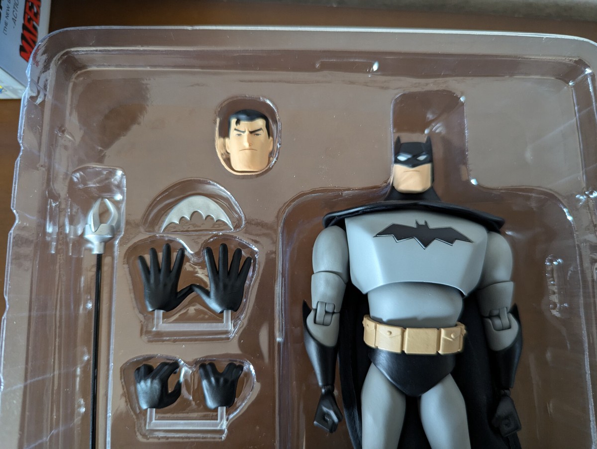 Medicom Toy MAFEX 137 The New Batman Adventures Batman Figure - No
