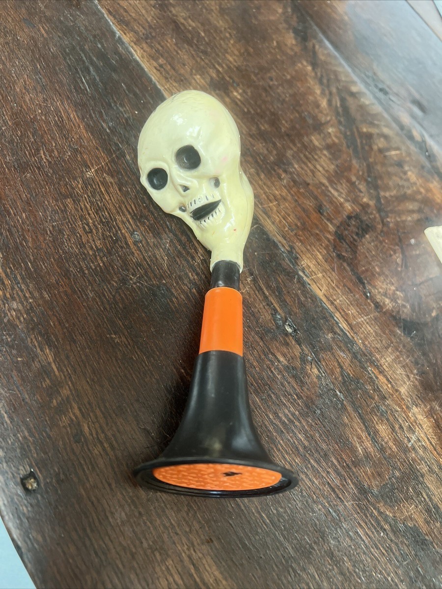 RARE Vintage 60's FUN WORLD - HALLOWEEN SPOOKY HORN Squeaky Skull