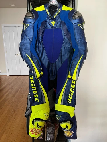 Authentic Dainese Valentino Rossi VR46 one-piece leather suit size EU 54