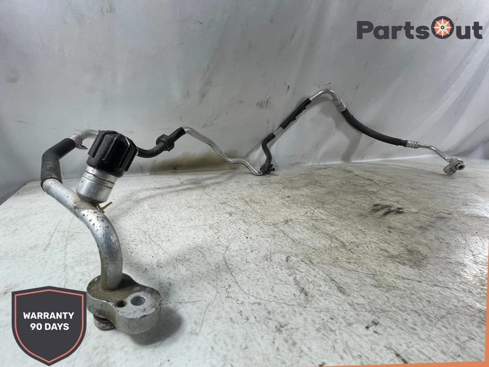 AUDI A8 QUATTRO 2011-2012 4,2 L - manguera/línea/tubo de aire acondicionado 4H0260710 OEM Foto 2 de 4