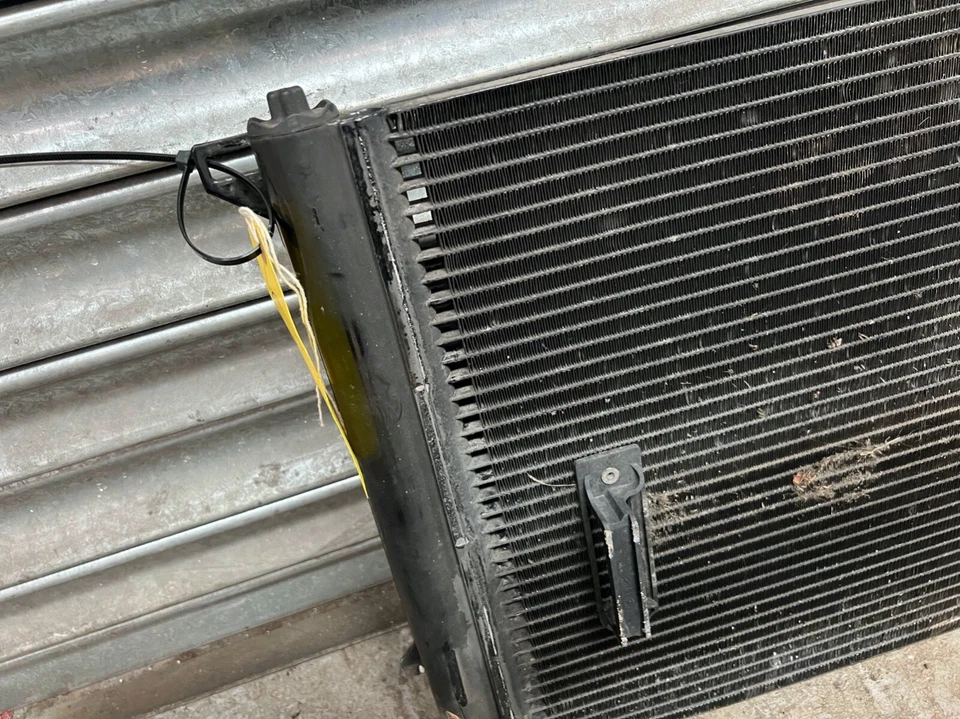 VOLKSWAGEN TOUAREG 2.5 TDI 2003 AIR CAN RADIATOR CONDENSER - Image 2 of 4