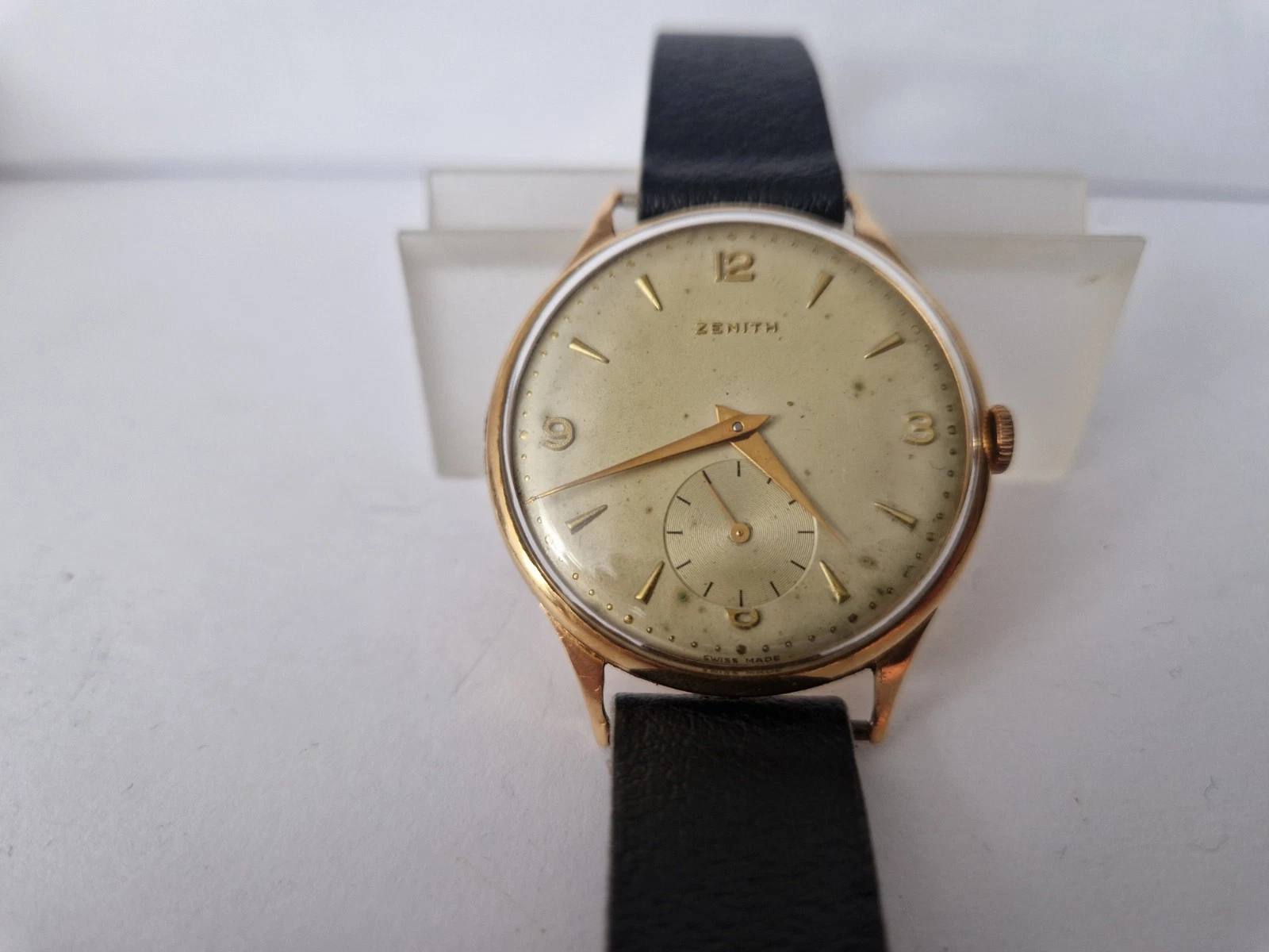 Zenith — ZENITH  Stellina Solid Gold Case 18 k -750-Oversize 36.00-mm-Sub Second-Cal 126.