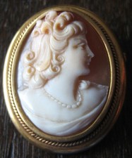 Antike Muschelgemme Brosche Anhänger Cameo Kamee gold handcrafted 3,8 cm