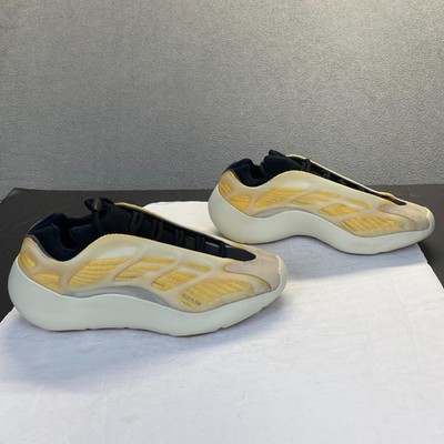 adidas Yeezy 700 V3 'Mono Safflower' HP5425,Size 10,Mens Athletic Shoes