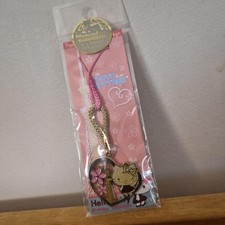 Hello Kitty Tokyo Skytree Heart Strap Pink/Gold Birthday Collection Used