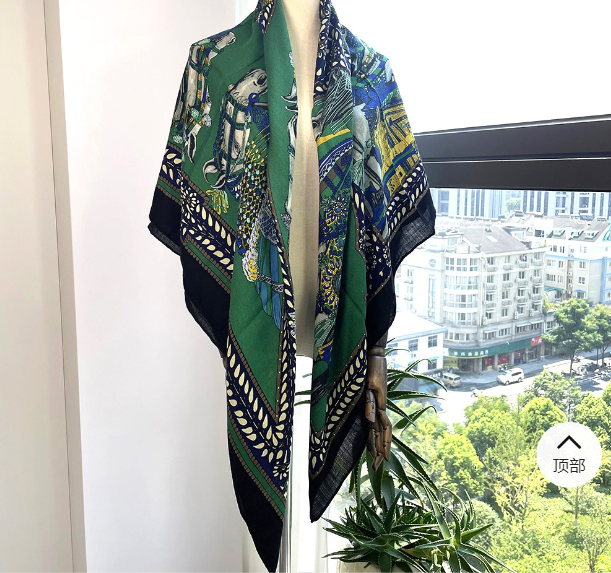 70% cashmere 30% silk Green Horse double side printed square Wrap shawl 51'' new