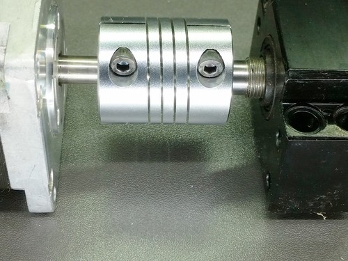 Vite a sfera flessibile 8 mm x 12,7 mm albero motore morsetto accoppiamento movimento lineare - Foto 2 di 12