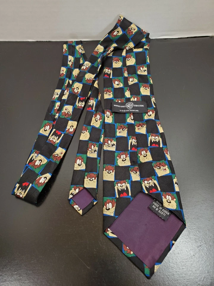 Vintage 1998 Warner Brothers Studio Store Tasmanian Devil necktie - 100% Silk - Image 2 of 4