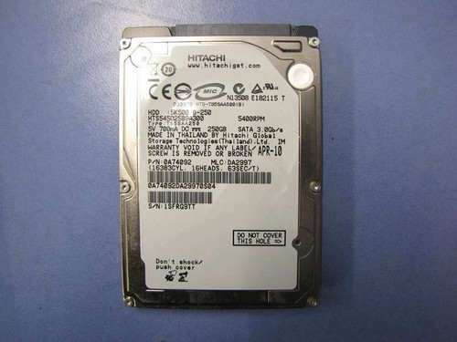 HTS545025B9 A300 Hitachi Travelstar SATA-Festplatte 250 GB, 2,5 Zoll, 8 MB Cache