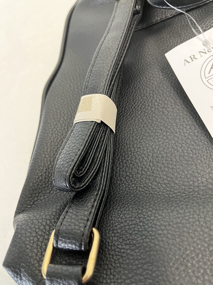 NWT AR NEW YORK Black Gold Fashionable Zippered Backpack  display picture 2